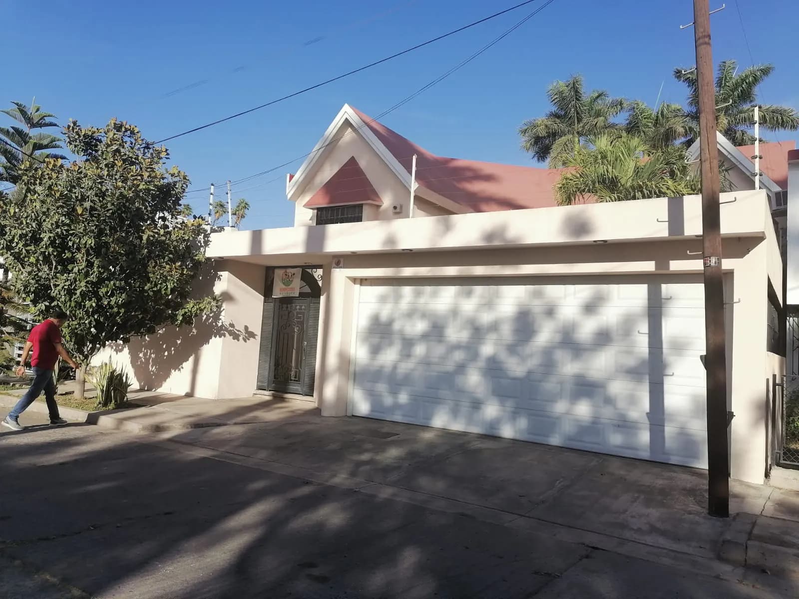 CASA EN VENTA CINCO  RECAMARAS EN LOS MOCHIS