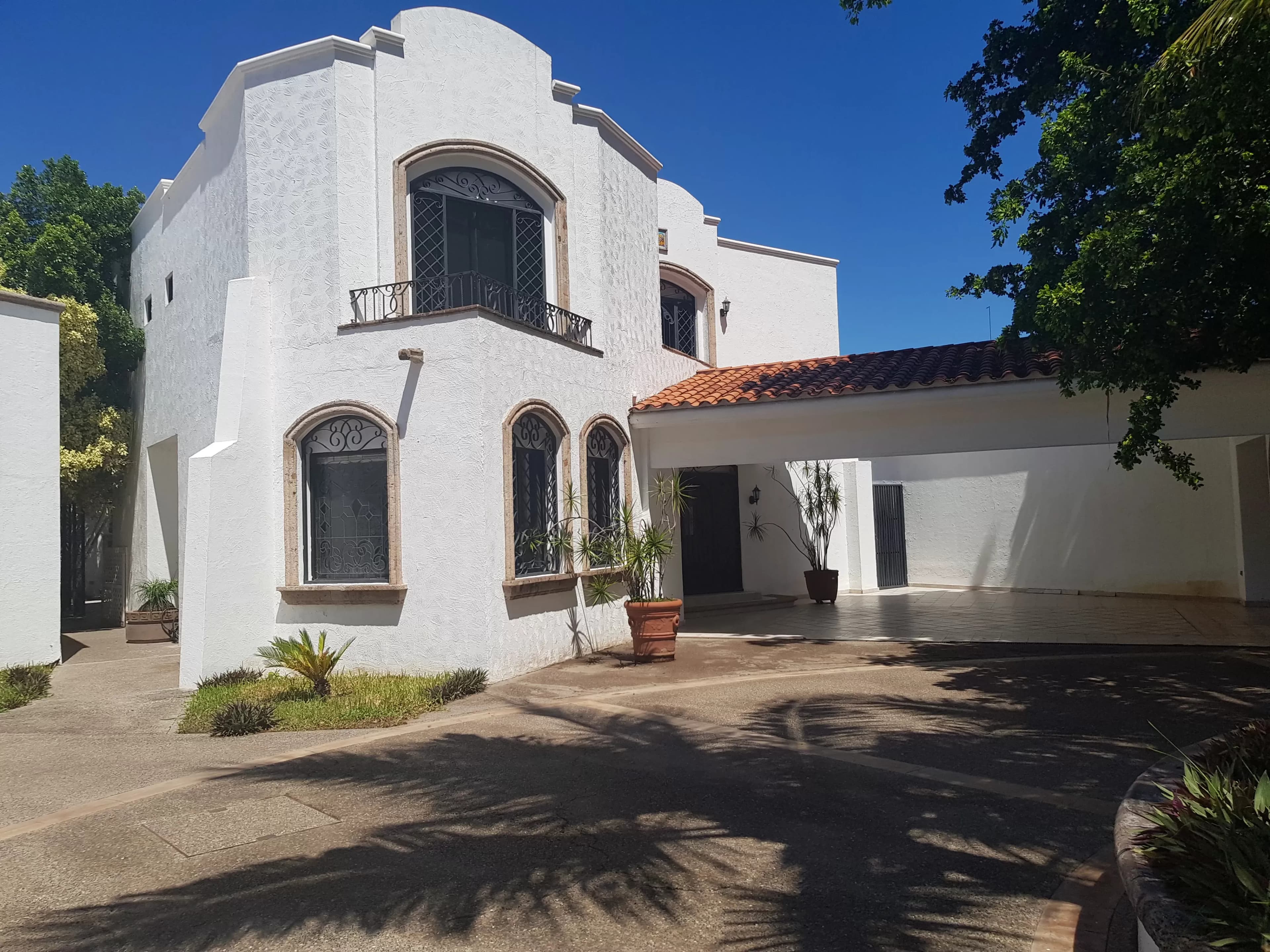 CASA EN VENTA FRACC SCALLY